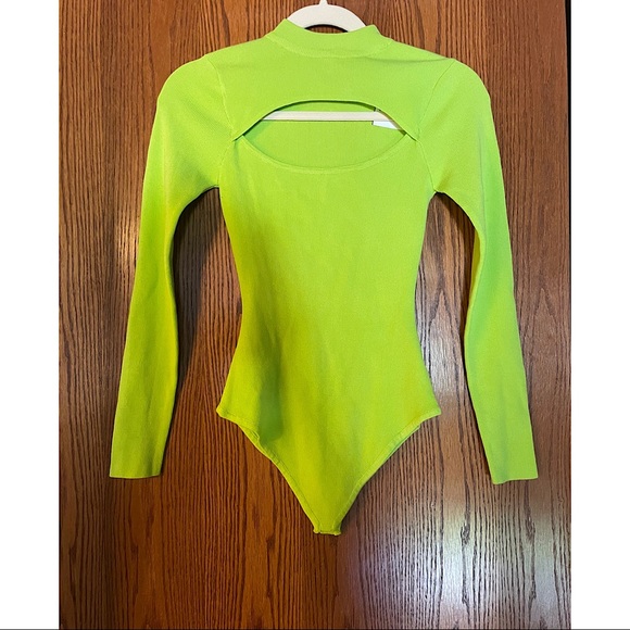 4SI3NNA Neon Green Long Sleeve Bodysuit Cut Out - Picture 5 of 6